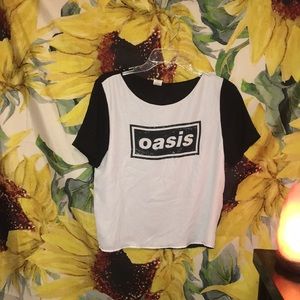 oasis graphic t
